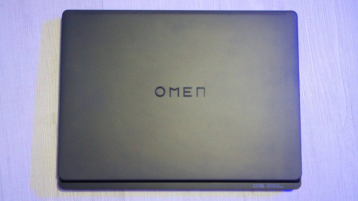 HP Omen Max 16 Review: Premium Gaming Power with RTX 5080 HP Omen Max 16 Review: Premium Gaming Power with RTX 5080 35